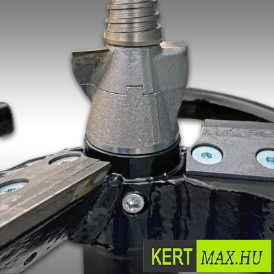 tusko rönk hasít darabol mar fúr földfúrógép talajfúró cölöpfúró Bohrmaschine drilling machine fúrószár adapter talajmaró ásógép talajlazító földmunkagép